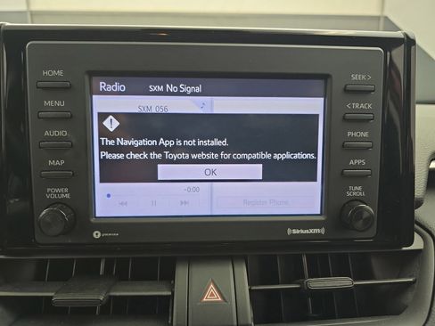 Used 2020 Toyota RAV4 XLE w/ Convenience Package FWD image 29