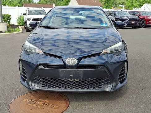 Used 2018 Toyota Corolla SE FWD image 2