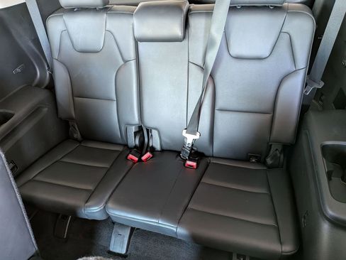 Used 2025 Kia Telluride S image 29