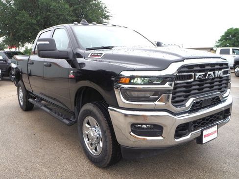 Certified 2025 RAM 2500 Tradesman image 4