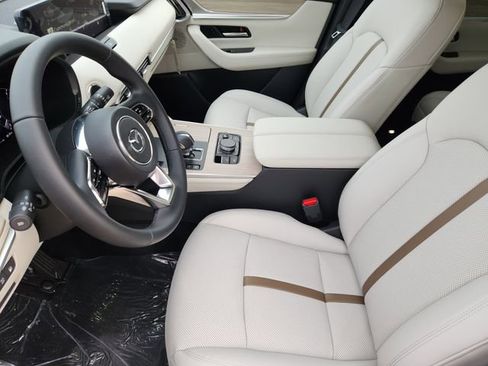 New 2026 MAZDA CX-90 Plug-In Hybrid w/ Premium Plus AWD/4WD image 9