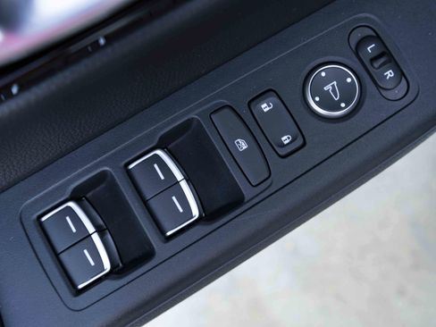 Used 2024 Honda CR-V EX-L image 38