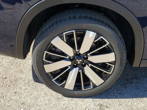 New 2026 Mitsubishi Outlander SEL FWD image 5