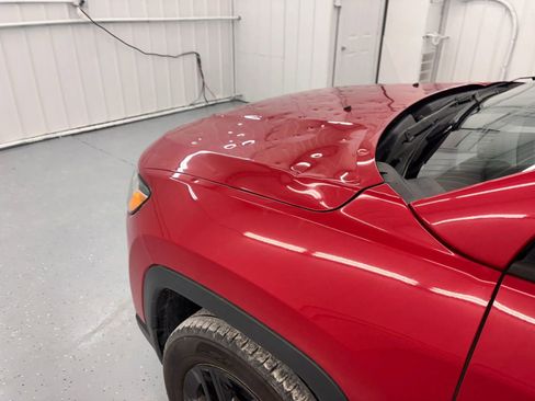 Used 2018 Jeep Compass Sport w/ Cold Weather Group FWD image 38