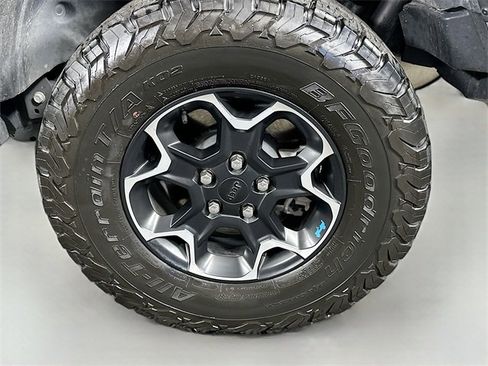 Used 2023 Jeep Wrangler Unlimited Rubicon 4xe image 29