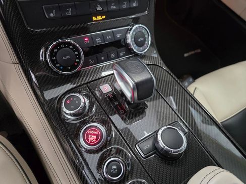 Used 2012 Mercedes-Benz SLS AMG Roadster image 17