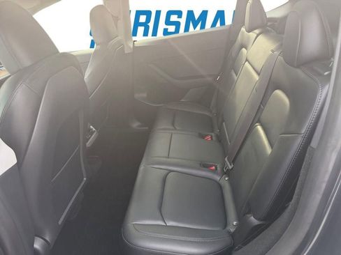 Used 2023 Tesla Model Y Long Range image 13