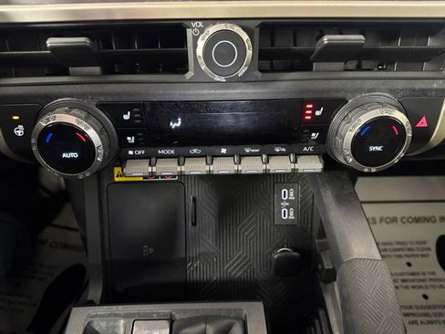 Used 2024 Toyota Tacoma TRD Sport w/ TRD Sport Premium Package AWD/4WD image 16