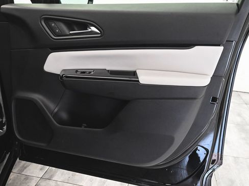 Used 2025 Honda Prologue Touring image 10
