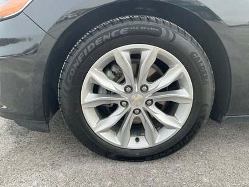 Used 2019 Chevrolet Malibu LT image 12