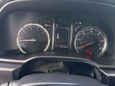 Used 2021 Toyota 4Runner TRD Off-Road Premium AWD/4WD image 1