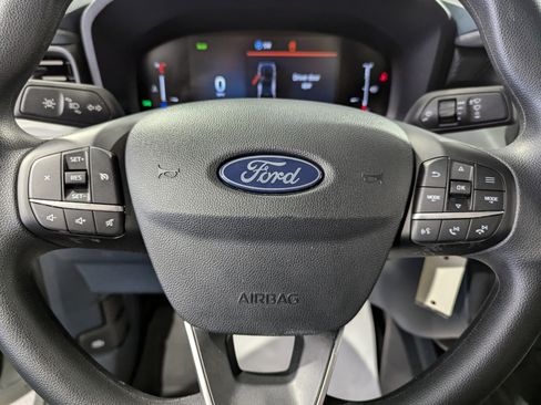 Used 2025 Ford Maverick XL image 16