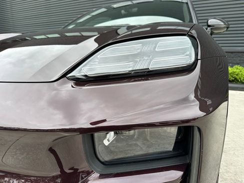 Certified 2024 Porsche Macan Turbo Electric w/ Premium Package AWD/4WD image 9