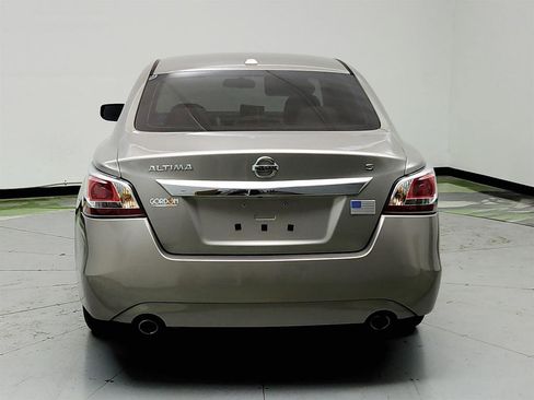 Used 2015 Nissan Altima 2.5 S w/ Power Driver Seat Package FWD image 6