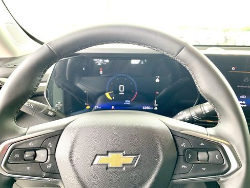 Used 2025 Chevrolet TrailBlazer LT w/ Convenience Package image 17