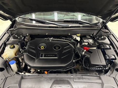 Used 2020 Lincoln MKZ FWD image 10