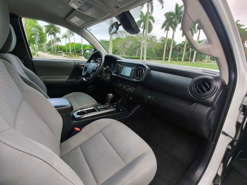Used 2019 Toyota Tacoma SR RWD image 29