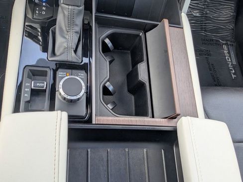 Used 2023 Toyota Tundra Capstone AWD/4WD image 25