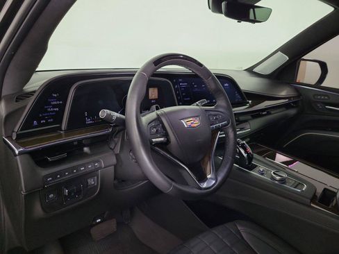 Used 2023 Cadillac Escalade Sport Platinum w/ LPO, ONYX Package AWD/4WD image 24