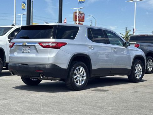 Used 2018 Chevrolet Traverse LS FWD image 5
