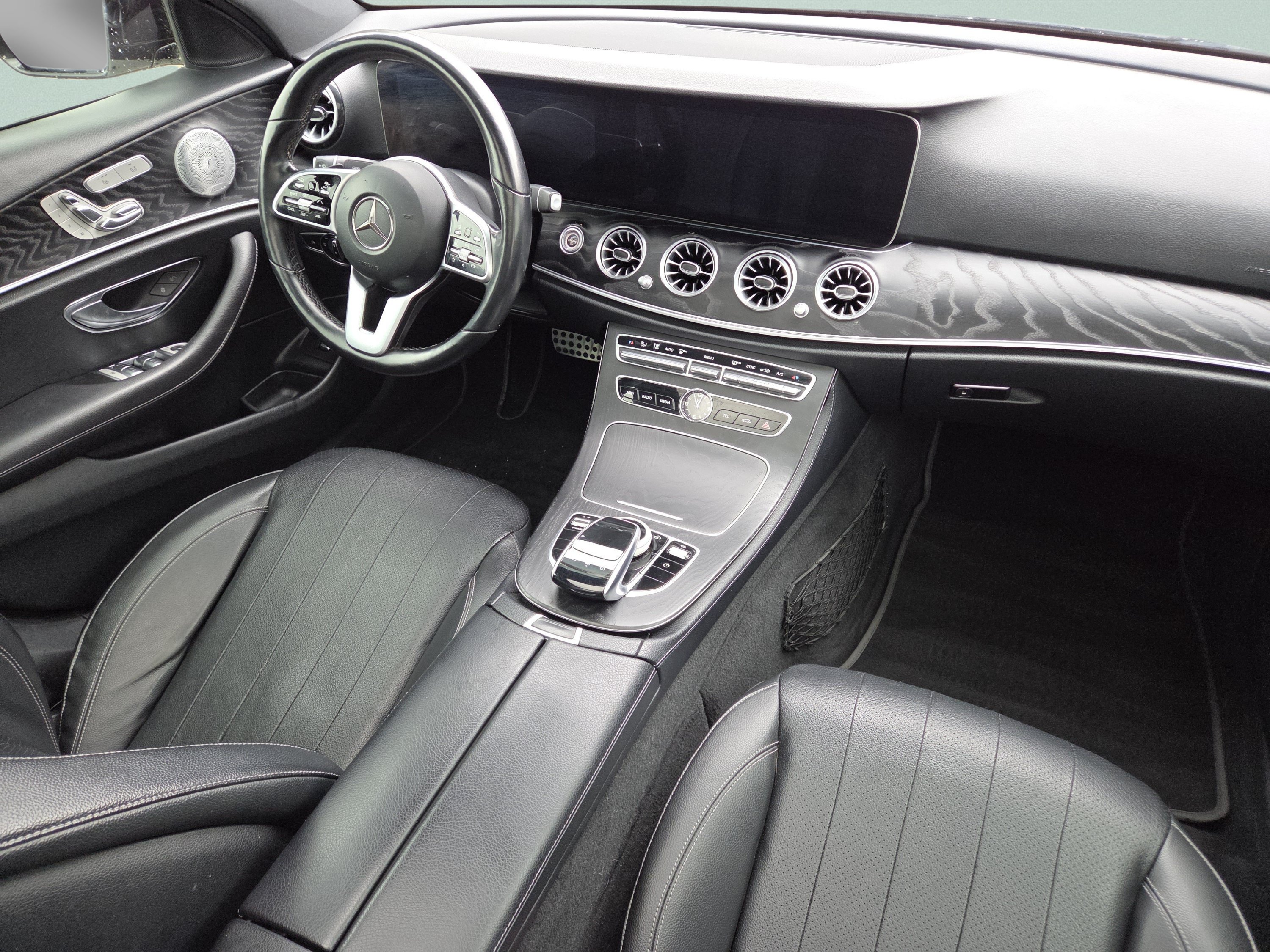 Used 2019 Mercedes-Benz E 300 4MATIC image 34