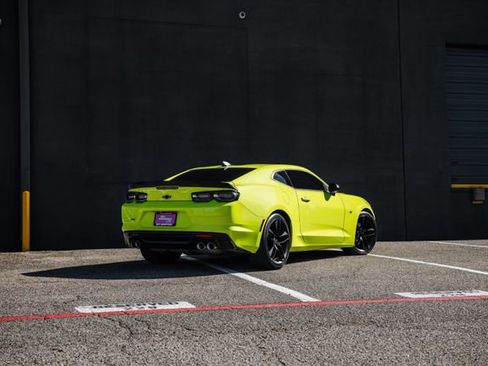 Used 2019 Chevrolet Camaro LT w/ 1LE Track Performance Package image 19