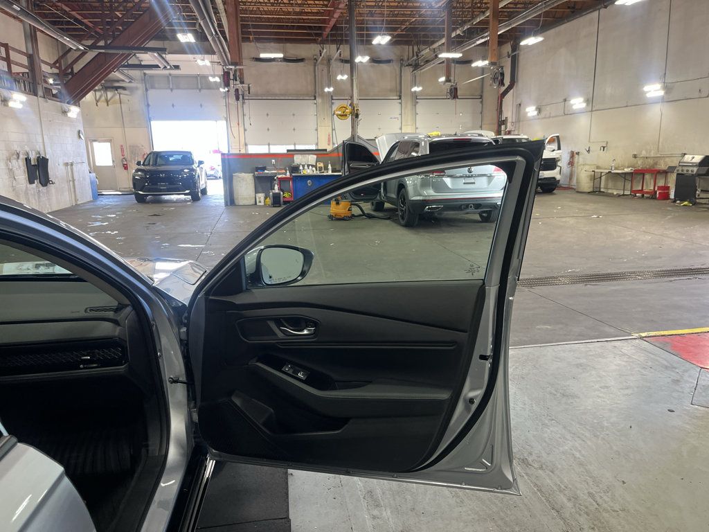Used 2025 Honda Accord Touring image 20