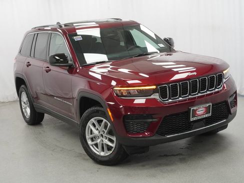 New 2026 Jeep Grand Cherokee Laredo AWD/4WD image 8