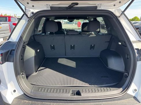 New 2026 Chevrolet Equinox LT w/ Safety and Technology Package FWD image 7