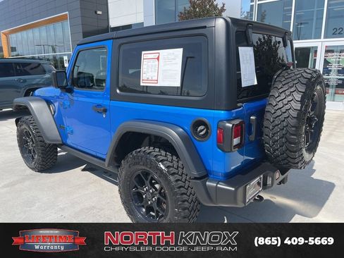 Used 2025 Jeep Wrangler Sport AWD/4WD image 13