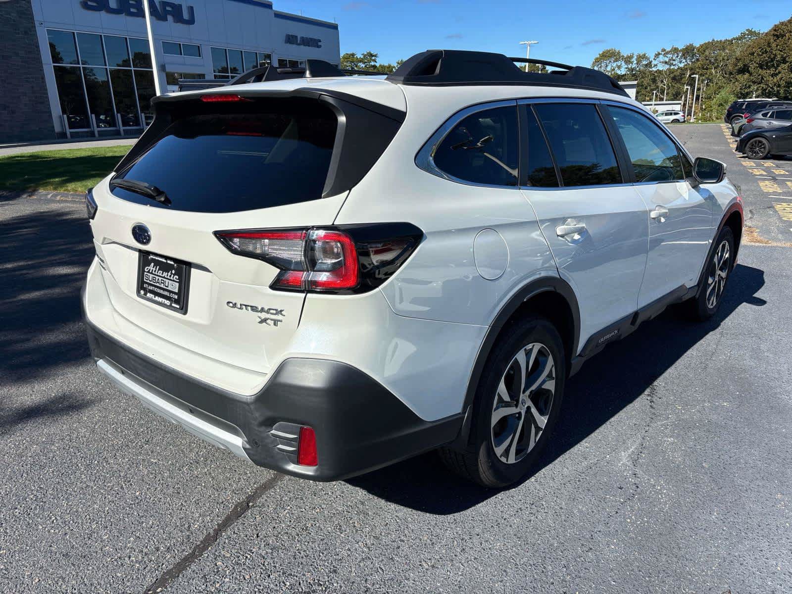 Used 2022 Subaru Outback Limited XT AWD/4WD image 3