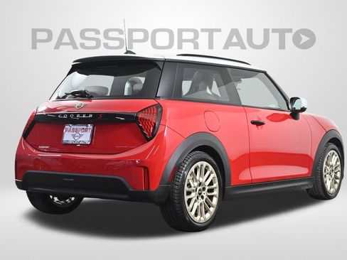 Certified 2025 MINI Cooper S image 10