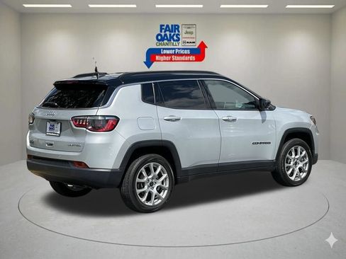 Certified 2025 Jeep Compass Limited AWD/4WD image 7