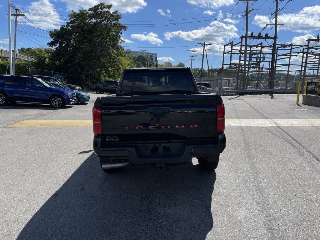 Used 2024 Toyota Tacoma SR5 AWD/4WD image 4