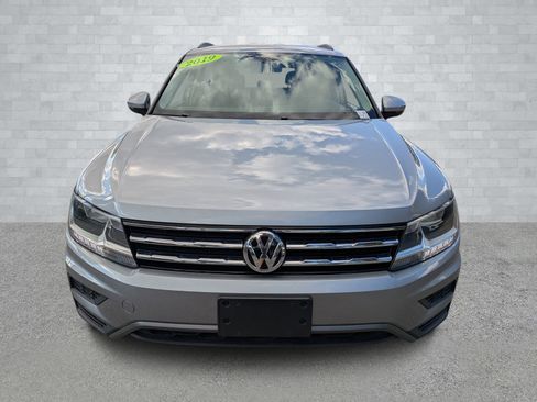 Used 2019 Volkswagen Tiguan SE image 3