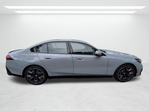 New 2027 BMW 530i w/ M Sport Package RWD image 3
