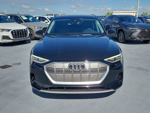 Used 2019 Audi e-tron Premium Plus image 9