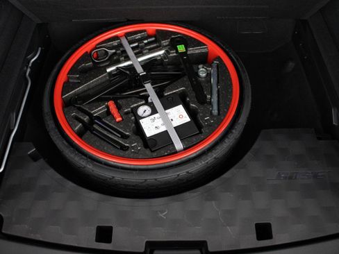 Used 2019 Porsche Cayenne AWD/4WD image 74