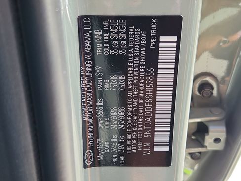 Certified 2025 Hyundai Santa Cruz SE AWD/4WD image 17