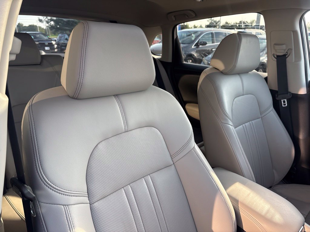 Certified 2025 Honda HR-V EX-L image 25