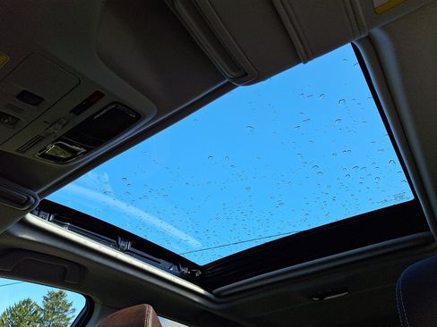 Used 2018 Subaru Forester 2.5i Touring w/ Popular Package #3B image 14