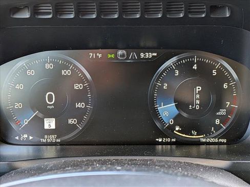 Used 2016 Volvo XC90 T5 Momentum image 10