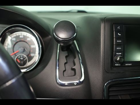 Used 2019 Dodge Grand Caravan GT image 20