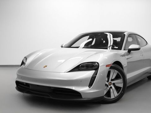 Certified 2023 Porsche Taycan image 7