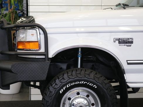 Used 1997 Ford F250 XLT image 46