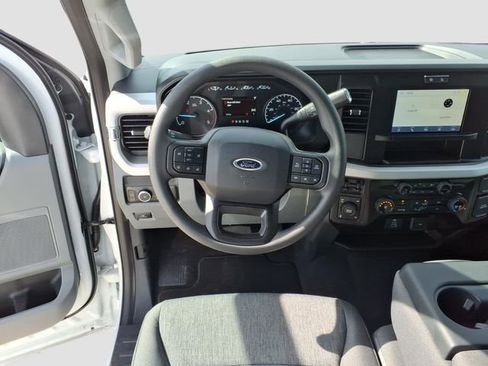 New 2026 Ford F250 XL w/ STX Appearance Package AWD/4WD image 9