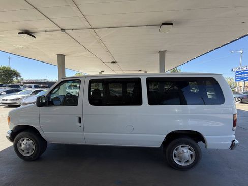 Used 2007 Ford E-350 and Econoline 350 XL RWD image 5