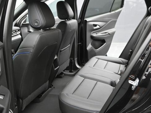 New 2026 Buick Envista Sport Touring w/ Convenience I Package FWD image 17
