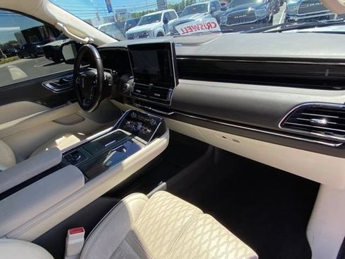 Used 2023 Lincoln Navigator Black Label AWD/4WD image 22