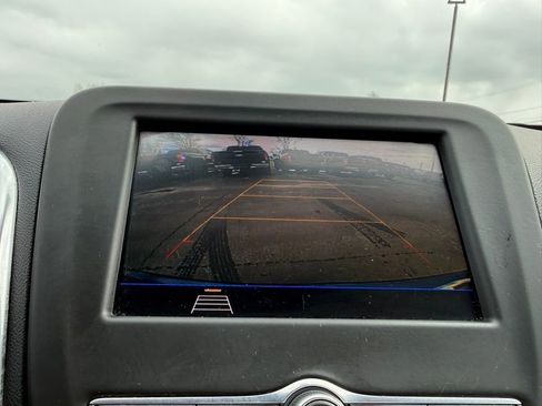 Used 2020 Chevrolet Equinox LT FWD image 14